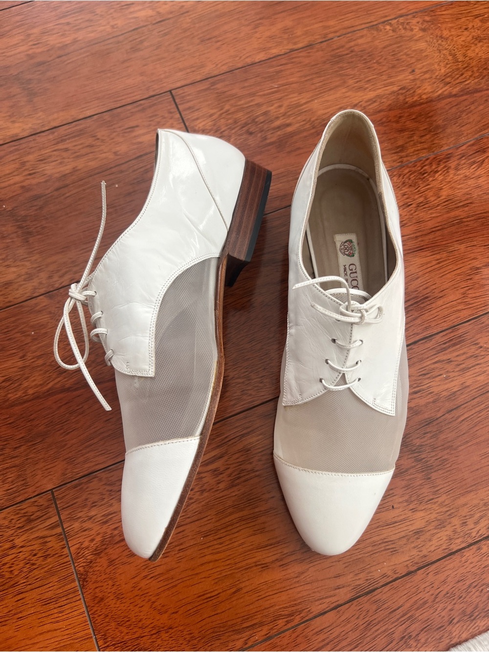 Vintage Gucci White Leather Mesh Lace Up Oxford Flats Size 38 US 7.5